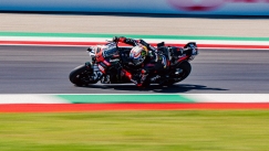 Θρίαμβος του Μπετζέκι και 1-2 για την Aprilia στο Μουτζέλο