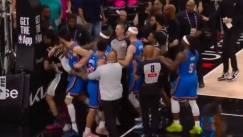 Άναψαν τα αίματα: Ένταση στο Game 3 των Σπερς με τους Θάντερ μετά από φάουλ στον αιφνιδιασμό