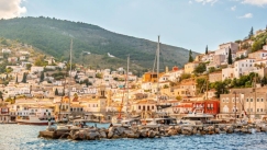 5 νησιά κοντά στην Αθήνα για το τριήμερο του Αγίου Πνεύματος