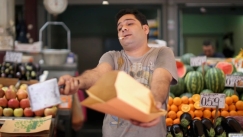 Business coach αποκαλύπτει πώς θα μαζέψεις 4.500 ευρώ τον χρόνο αν κόψεις αυτές τις πέντε συνήθειες