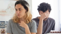 8 φράσεις που προδίδουν ότι βρίσκεσαι σε μια δυστυχισμένη σχέση