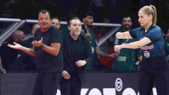 Η φάση που διαμαρτύρεται ο Παναθηναϊκός για το φάουλ στον Φουρνιέ!