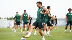 Τότε ενσωματώνονται οι διεθνείς του Παναθηναϊκού και ο Τσιριβέγια, οι παίκτες που έχουν ειδική άδεια