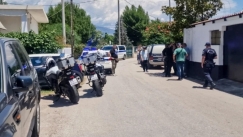 Διπλή δολοφονία στο Αίγιο: Ο 65χρονος υποστηρίζει ότι μητέρα και γιος αλληλοσκοτώθηκαν