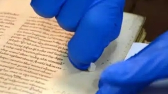 Επιστήμονες μπορούν να εξάγουν κρυμμένο DNA που έχει διατηρηθεί σε χειρόγραφα ηλικίας 1.300 ετών