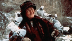 Αντίο στην «κυρία με τα περιστέρια» του Home Alone 2: Η Brenda Fricker άφησε πίσω της μια σπουδαία κινηματογραφική παρακαταθήκη