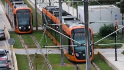 Παλαιό Φάληρο: Τραμ συγκρούστηκε με τρίκυκλο, τραυματίστηκε κοριτσάκι που επέβαινε με τους γονείς του