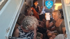 Ρέθυμνο: Συγκλονιστικό βίντεο από τη διάσωση πολιτών μέσα από τη θάλασσα, 29 άτομα απεγκλώβισε το Λιμενικό
