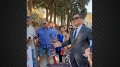 Ο Άδωνις Γεωργιάδης επισκέφθηκε ταβέρνα στη Λήμνο και δέχθηκε αποδοκιμασίες: «Τι ήρθατε να κάνετε στο νησί μας;»(vid)