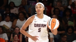 Σάλος στο WNBA: Αποκλεισμός για την προπονήτρια των Τέμπο μετά από σχόλιο για την Έιντζελ Ρις που θεωρήθηκε ρατσιστικό 