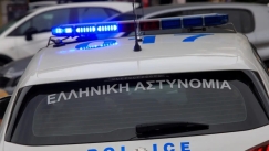 Νεκρή νεαρή γυναίκα στη Σύρο με τραύματα από μαχαίρι: Πληροφορίες για σύλληψη ατόμου