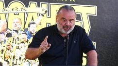Ηλιόπουλος από τη Μύκονο: «Το τρόπαιο της ΑΕΚ δείχνει πώς με τις δικές σου δυνάμεις μπορείς να γίνεις νικητής»