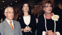 O Νικήτας Κακλαμάνης έκανε πράξη τη τελευταία επιθυμία της Μάρως Κοντού: Λυγίσαμε από μια φωτογραφία