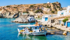 Κίμωλος: Οδηγός Διακοπών - Οι παραλίες, το φαγητό και τα αξιοθέατα