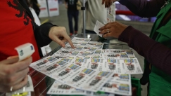 Πέταξε λαχείο αξίας 14 εκατ. ευρώ στα σκουπίδια: «Η συσκευή δεν έβγαλε κανέναν ήχο»