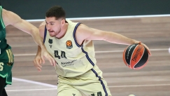 Στην Μπαρτσελόνα για άλλα τέσσερα χρόνια ο Τζόελ Πάρα