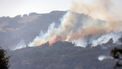 Μάχες της Πυροσβεστικής με νέα πύρινα μέτωπα σε Πάρο και Ρέθυμνο: Φωτιά και στην Άνδρο (vid)