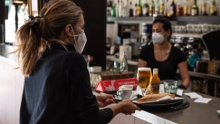Απολύθηκε μετά από 5 ημέρες και δικαιώθηκε με 60.000 ευρώ - Το λάθος που κόστισε ακριβά στην εταιρεία