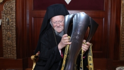 Στο Φανάρι το τρόπαιο της ΑΕΚ και συνομιλία Ηλιόπουλου με τον Οικουμενικό Πατριάρχη Βαρθολομαίο