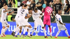 Ο Μπένι το πρώτο «μπαμ» της σεζόν στο 97'!