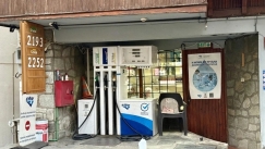 Βρέθηκε το πιο μικρό βενζινάδικο της Ελλάδας: Η φωτογραφία τουρίστα που τα λέει όλα
