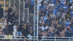 Μικρή ένταση μεταξύ οπαδών ΑΕΚ και Ηρακλή στην Allwyn Arena