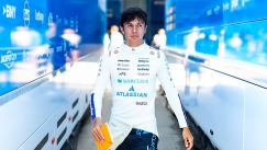 Ο Άλμπον υπέγραψε νέο συμβόλαιο με τη Williams