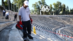 Κορυφαία διεθνή ΜΜΕ για τον καθαρισμό των μαρμάρων του Καλλιμάρμαρου που γίνεται με χορηγία Μαρινάκη