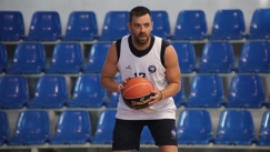 Μάντζαρης: «Περιμένω με ανυπομονησία το FIBA Europe Cup, το κάναμε και αυτο στα... γεράματά μας»