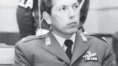 Ο «γορίλας του Ιωαννίδη» Παρασκευάς Μπόλαρης και το «πραξικόπημα της πιτζάμας»