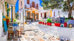 6 γραφικά χωριά των Κυκλάδων που αξίζει να ανακαλύψετε