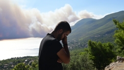 «Κάηκε η παιδική μας ηλικία»: Η ιστορία του Δημήτρη από το Πόρτο Γερμενό που «πόνεσε» την Ελλάδα