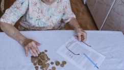 Εισέπραττε για δύο δεκαετίες τη σύνταξη νεκρής γυναίκας: Οι αρχές εξετάζουν τα περιουσιακά του στοιχεία