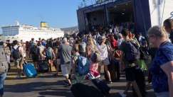 Κορυφώνεται η μεγάλη έξοδος του Δεκαπενταύγουστου: «Στο κόκκινο» λιμάνια, ΚΤΕΛ και εθνικές οδοί