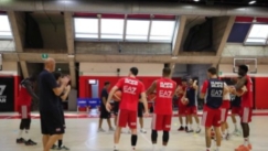 Ο Τσαλμπούρης συμμετέχει στο πλευρό του Πίτερς στην προετοιμασία της Αρμάνι Μιλάνο