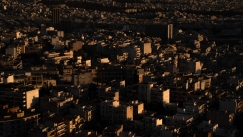 Πώς είναι να ζεις σε πολυκατοικία χωρίς ασανσέρ στην Αθήνα
