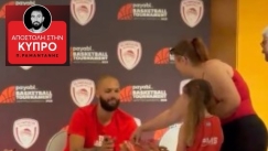 Τα αυτόγραφα των Φουρνιέ και Γουόρντ στους φιλάθλους του Ολυμπιακού
