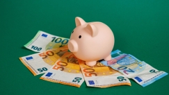 «Κουμπαράς» έως 60.000 ευρώ για κάθε παιδί - Όλα τα μέτρα Μητσοτάκη για τις οικογένειες