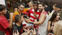 «Μοντέρο, ψυχάρα, Ολυμπιακάρα»: Ο Δομινικανός γνώρισε την αποθέωση στο αεροδρόμιο!