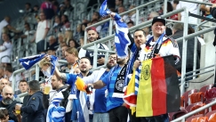 «...ΟΥ – ...Α»: Το ελληνικό σύνθημα που αποθεώνουν οι Γερμανοί και θα μετάνιωναν αν καταλάβαιναν τι λέει