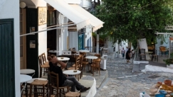 «Πολλοί δεν ξέρουν πού βρίσκεται στον χάρτη»: Το νησί όπου ανακαλύψαμε μια άλλη πλευρά του καλοκαιριού