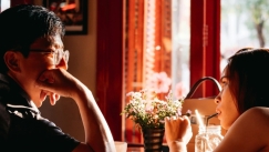 5 ερωτήσεις για τα χρήματα που είναι "οκ" να ρωτήσεις σε ραντεβού