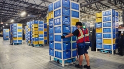 Αυτό είναι το μέλλον τον επιχειρήσεων; Η Amazon ξεπέρασε το 1 εκατ. ρομπότ στις εγκαταστάσεις της