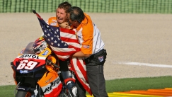 Σαν Σήμερα: Ο Χέιντεν έγραψε ιστορία στο MotoGP (vid)