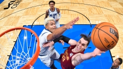 Οι Καβαλίερς ηττήθηκαν αλλά ο Χεζόνια είχε πληθωρική εμφάνιση κόντρα στους Μάτζικ