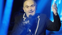 «Δεν είμαι φασίστας, είμαι αρτίστας» λέει ο Σταμάτης Γονίδης για τη θερμή υποδοχή στον Ηλία Κασιδιάρη