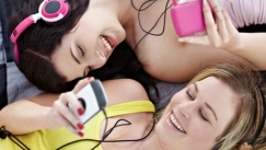 Οκτώβριος 2006: Από το MTV στα MP3 players – 20 τραγούδια που ακούγαμε 20 χρόνια πριν