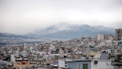 Καιρός σήμερα: Έρχονται χιόνια στα ορεινά και στην Πάρνηθα – Ποιες περιοχές θα δουν καταιγίδες