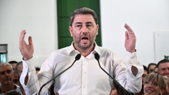 «Όταν έκλεισαν οι πόρτες στο γραφείο του Μητσοτάκη, ο Ανδρουλάκης ζήτησε έναν σκέτο ελληνικό και ξεκίνησαν»