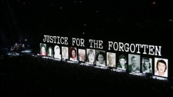 Ράγισαν καρδιές στην επιστροφή των U2 στο Παρίσι (pic+vid)